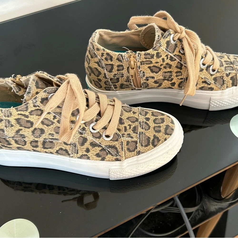 Blowfish Tan Leopard Women’s Sneakers - Picture 5 of 8
